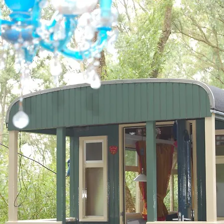 Holiday home Pipowagen/paardentram Dreumel